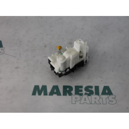 Fiat - Panda - Rear door mechanism 4-door, right