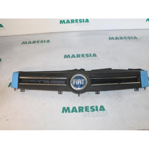 Fiat - Panda - Grille
