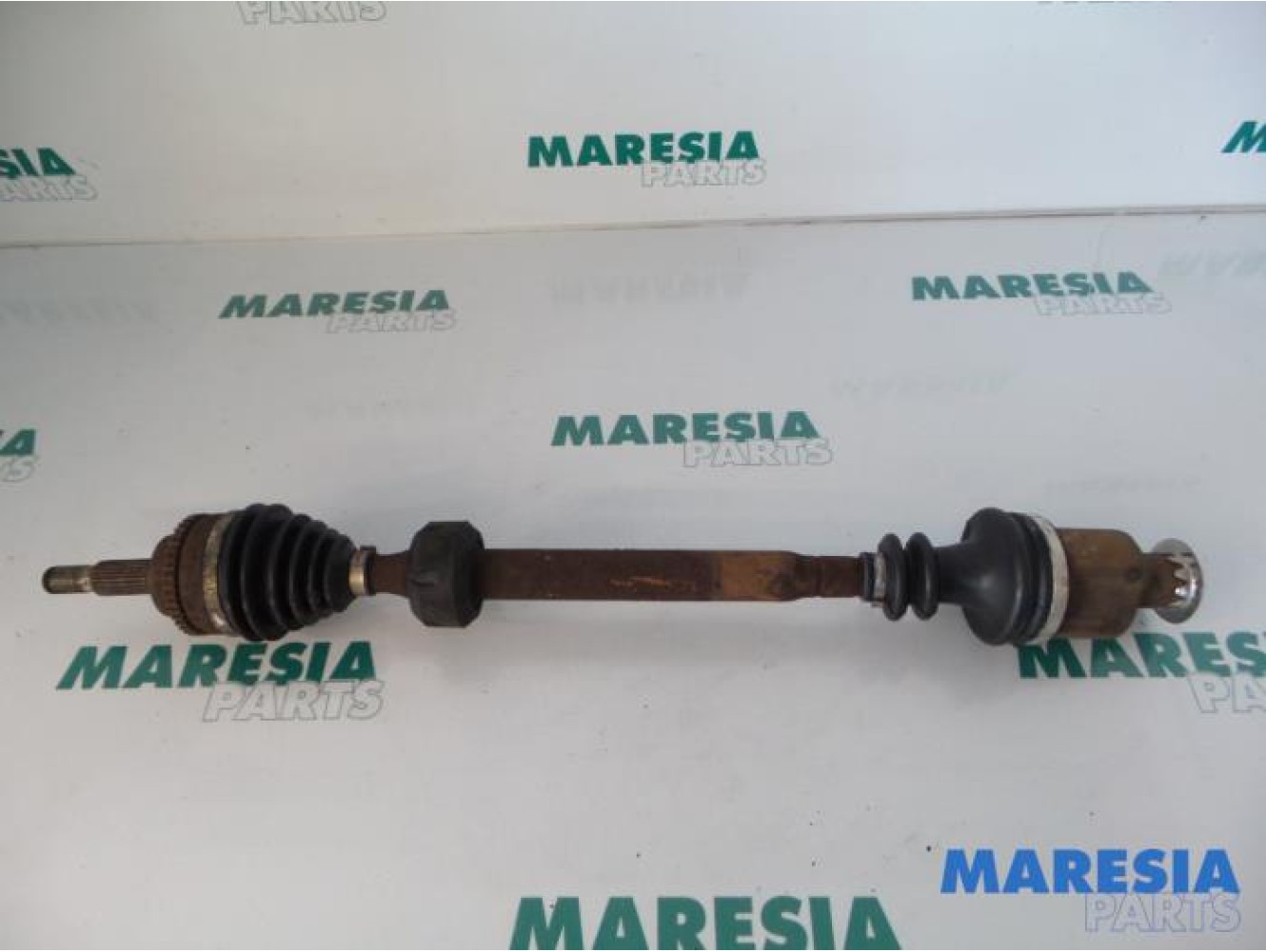 Renault - Megane Scenic - Aandrijfas rechts-voor