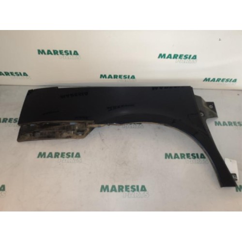 Citroen - C8 - Rear right bodywork corner