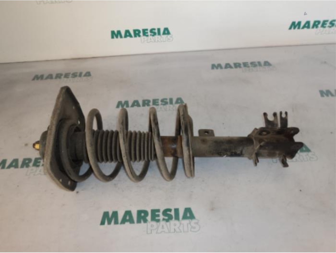 Citroen - C8 - Front shock absorber rod, right