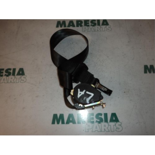 Citroen - C8 - Sicherheitsgurt links hinten
