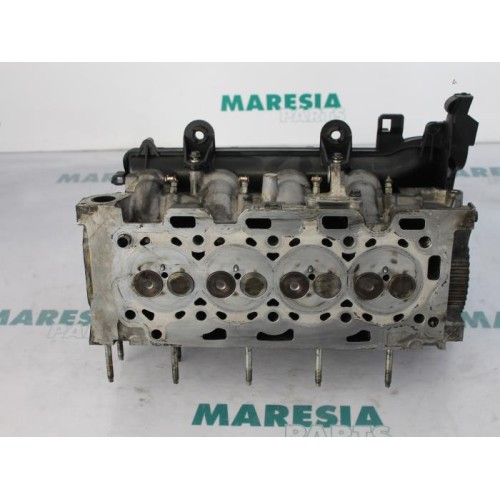 Peugeot - 206 - Cylinder head