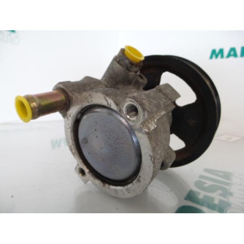 Renault - Espace - Power steering pump
