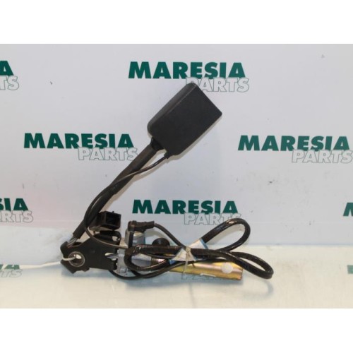 Renault - Laguna - Gordelspanner links