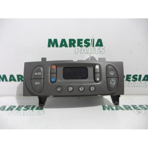 Renault - Megane Scenic - Heater control panel
