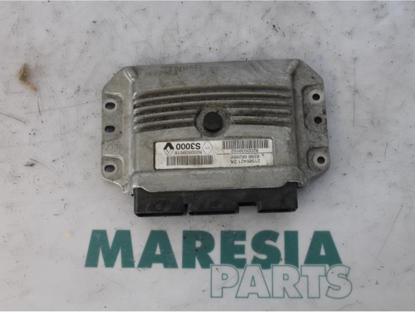 Renault - Megane Scenic - Engine management computer