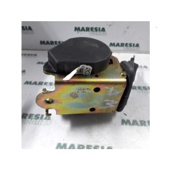 Renault - Megane Scenic - Rear seatbelt, centre