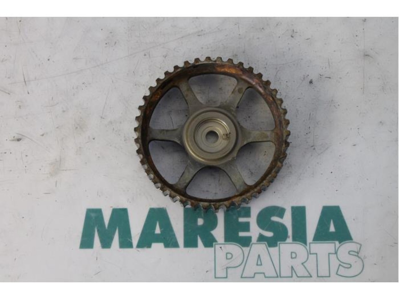 Renault - Clio - Camshaft sprocket