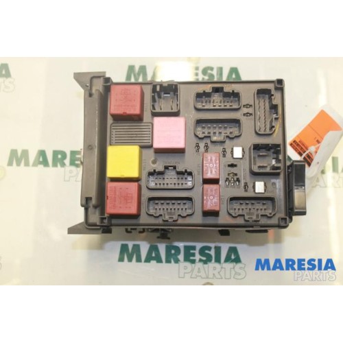 Renault - Laguna - Fuse box