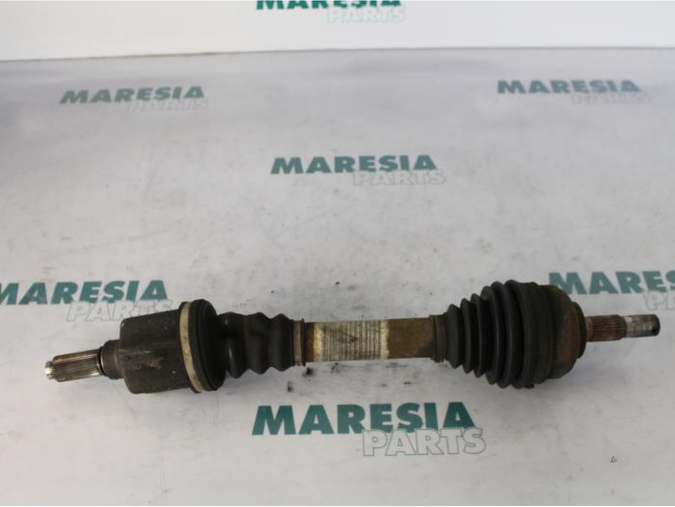 Citroen - C5 - Aandrijfas links-voor