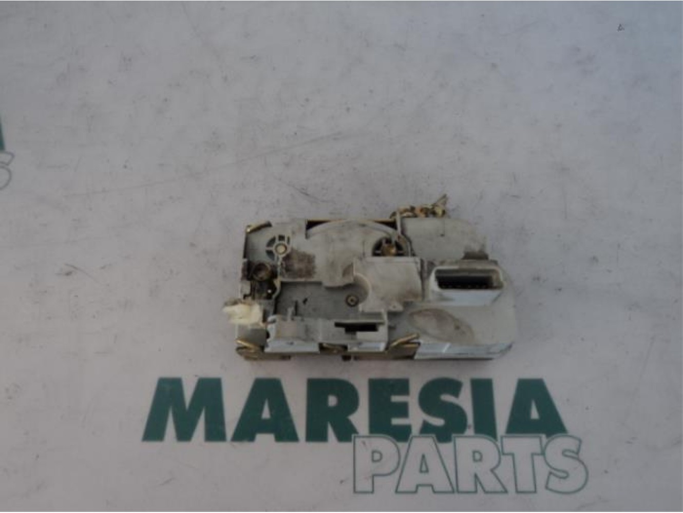 Citroen - C5 - Front door lock mechanism 4-door, right