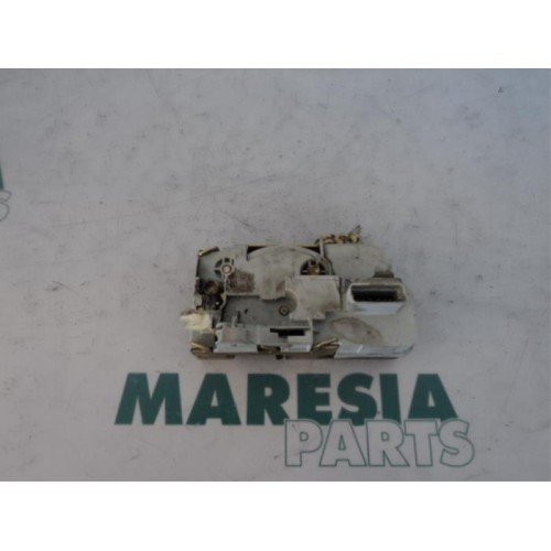 Citroen - C5 - Front door lock mechanism 4-door, right