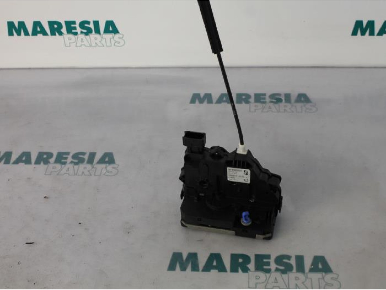 Fiat - Punto - Front door lock mechanism 4-door, right