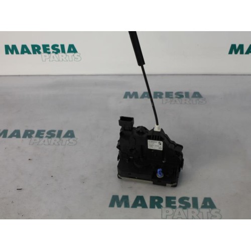 Fiat - Punto - Front door lock mechanism 4-door, right