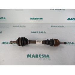 Peugeot - 206 - Aandrijfas links-voor