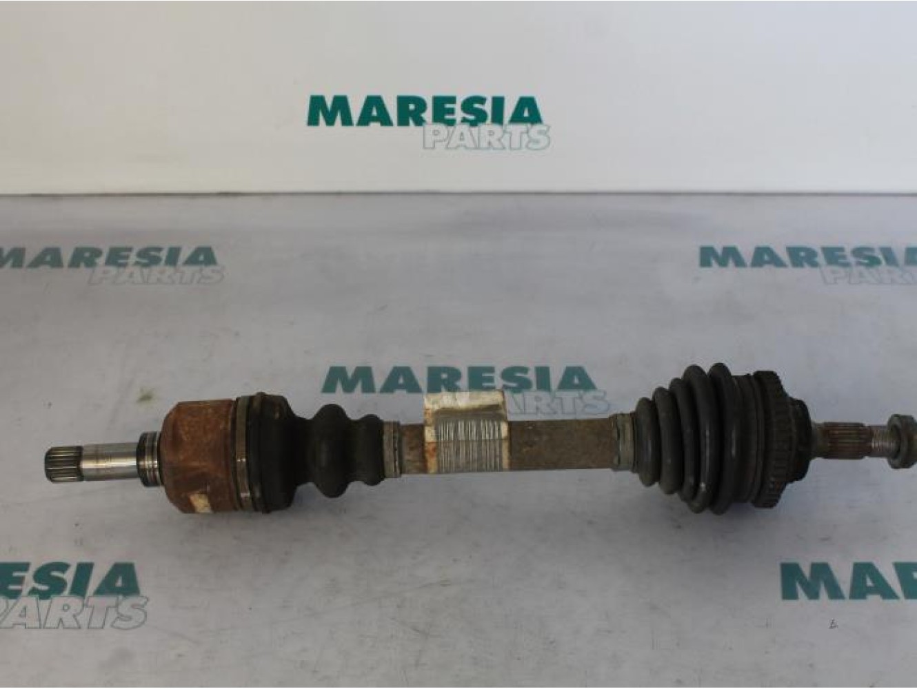 Peugeot - 206 - Aandrijfas links-voor