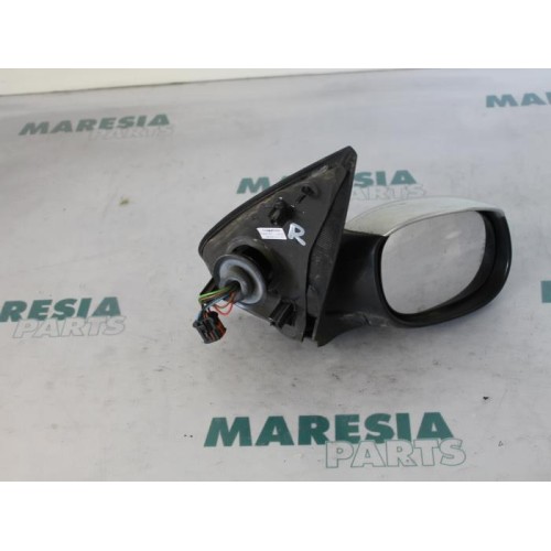 Peugeot - 206 - Wing mirror, right