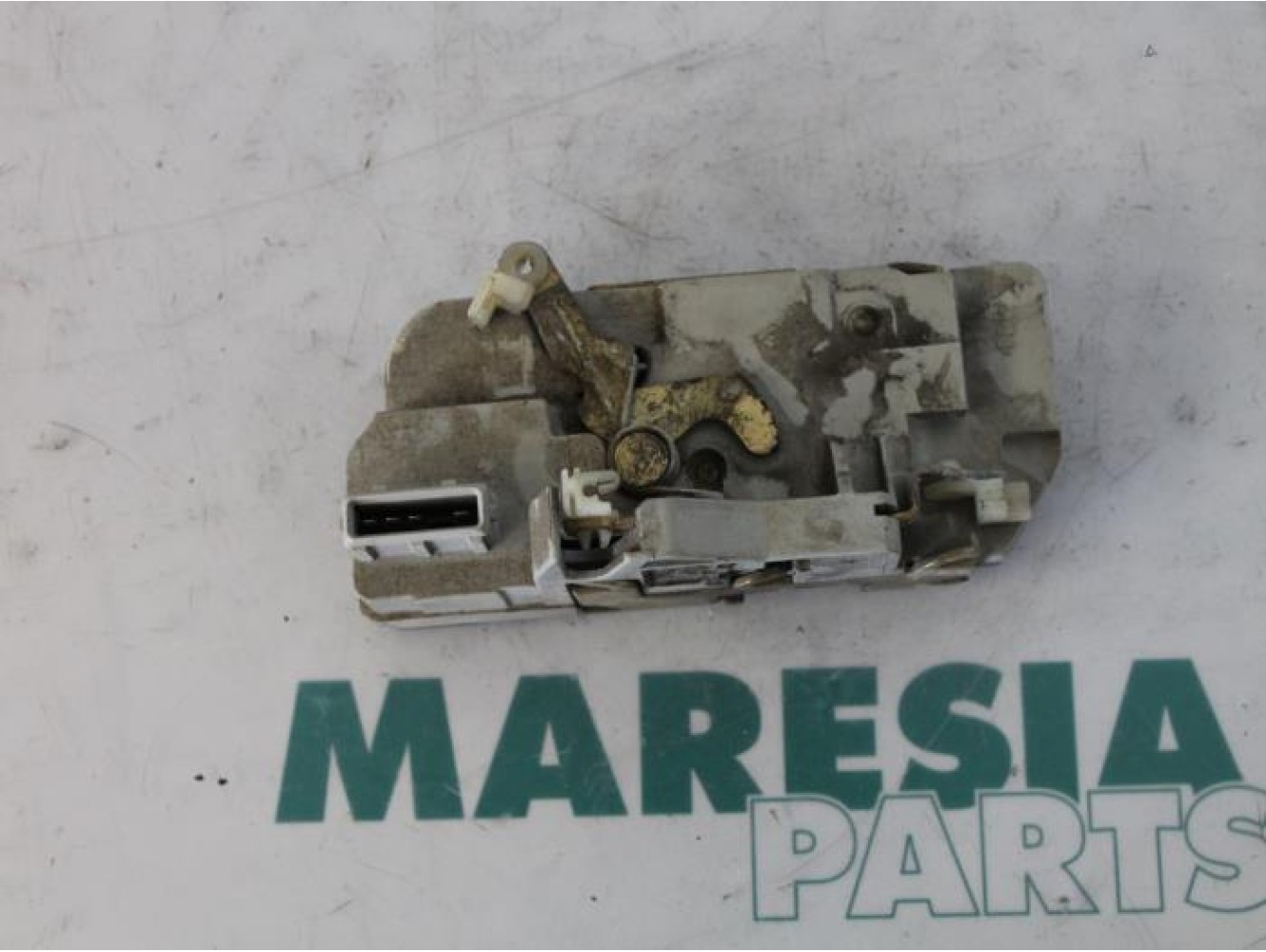 Peugeot - 206 - Rear door lock mechanism 4-door, left