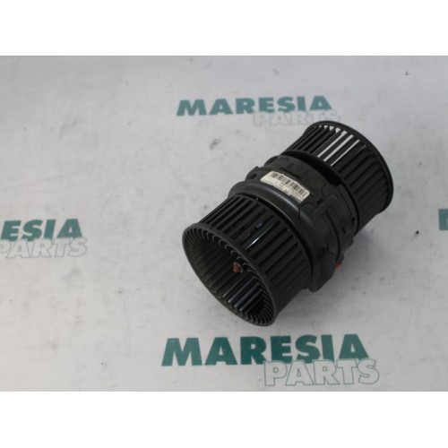 Renault - Megane - Heating and ventilation fan motor