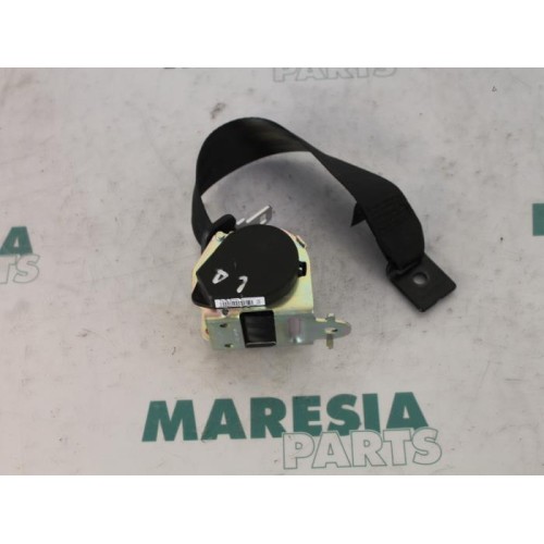 Renault - Megane - Sicherheitsgurt links hinten