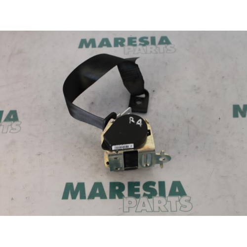 Renault - Megane - Rear seatbelt, right