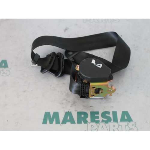 Peugeot - 1007 - Rear seatbelt, right