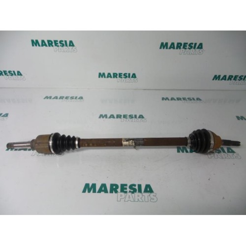 Peugeot - 1007 - Front drive shaft, right
