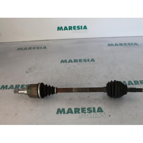 Peugeot - 1007 - Front drive shaft, left