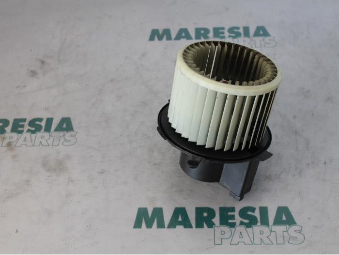 Peugeot - 307 - Heating and ventilation fan motor