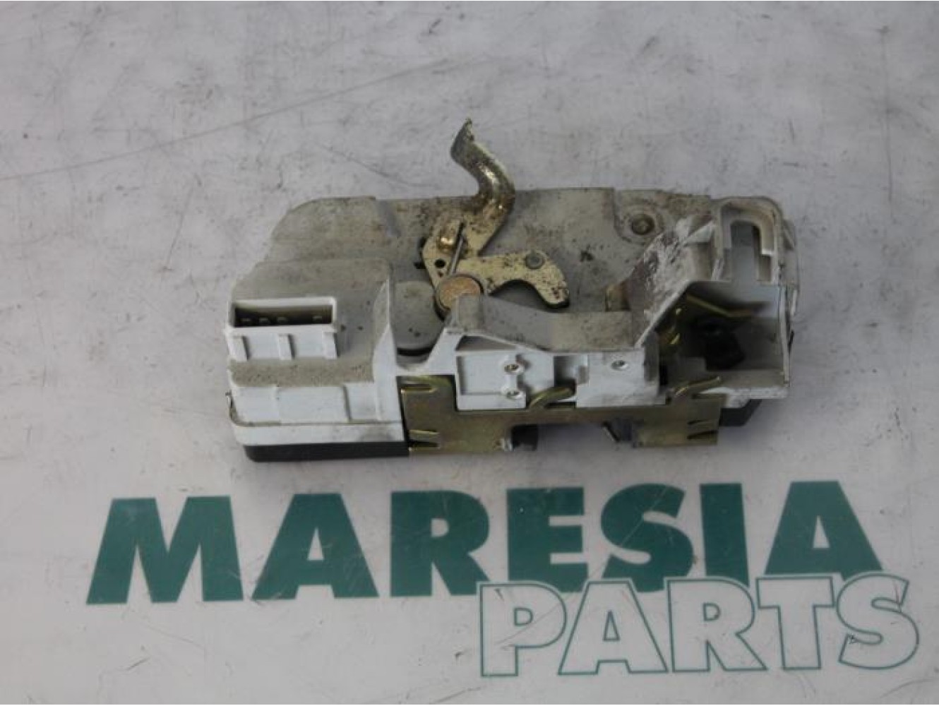 Peugeot - 307 - Rear door lock mechanism 4-door, left