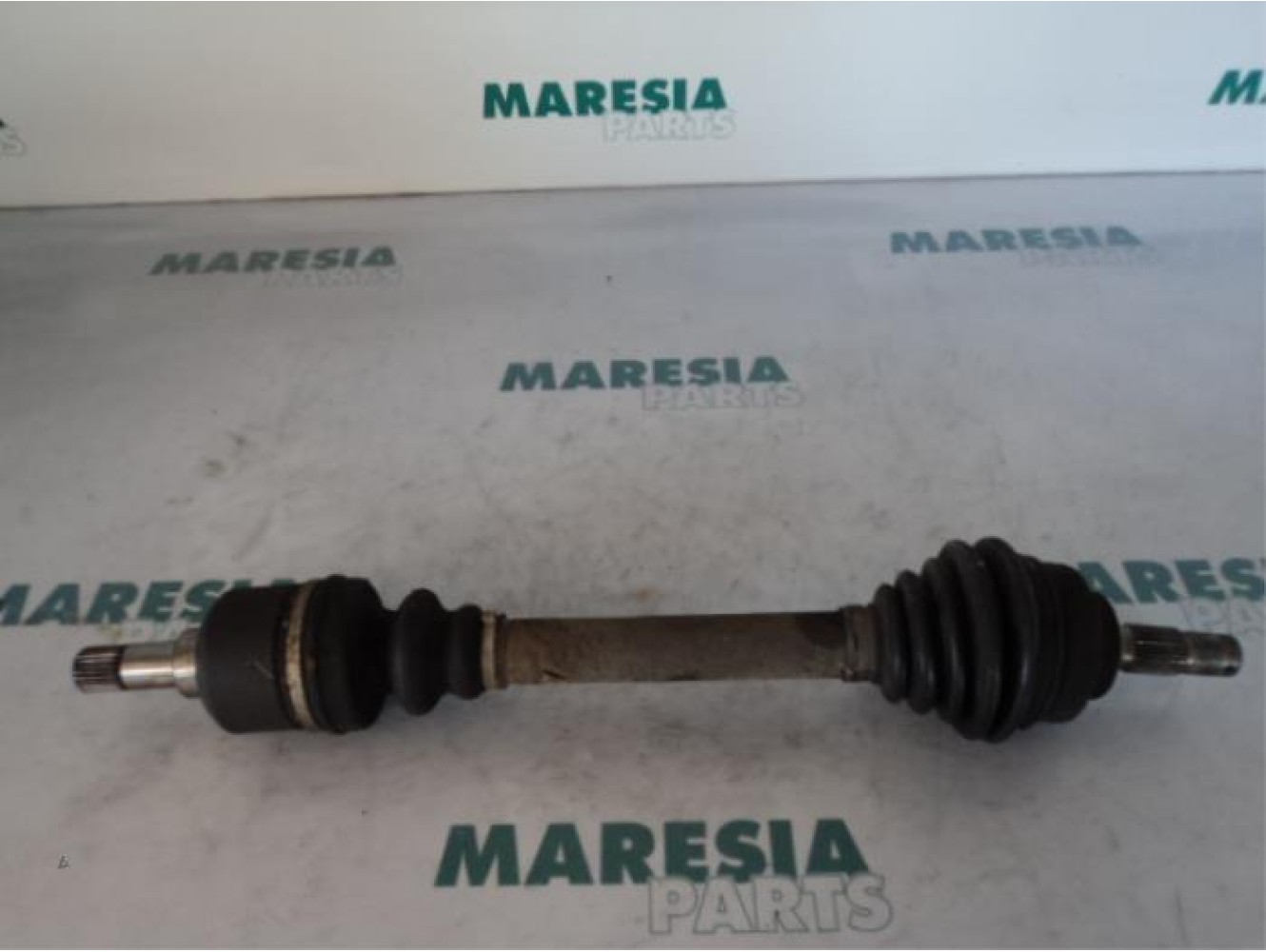 Peugeot - 307 - Aandrijfas links-voor