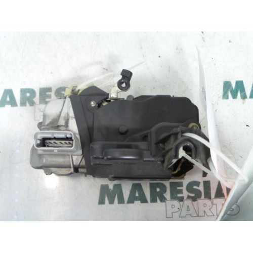 Peugeot - 307 - Door lock mechanism 4-door, front left