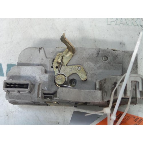 Peugeot - 307 - Deurslot Mechaniek 4Deurs links-achter