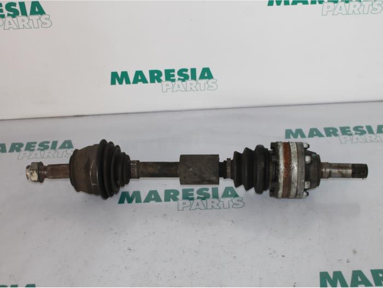 Alfa Romeo - GT - Arbre de transmission avant gauche