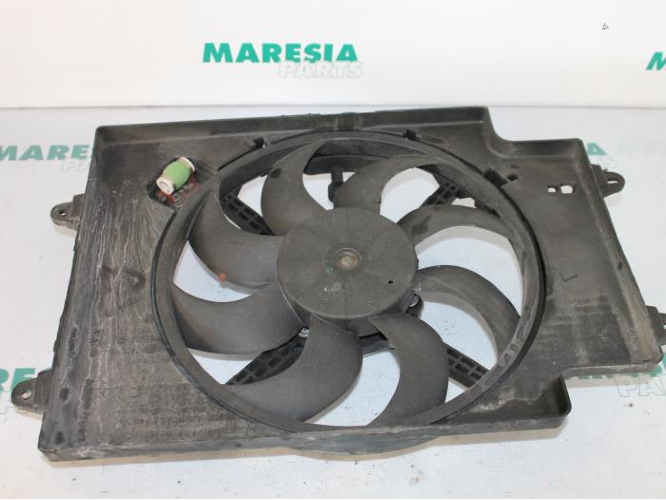 Alfa Romeo - GT - Fan motor