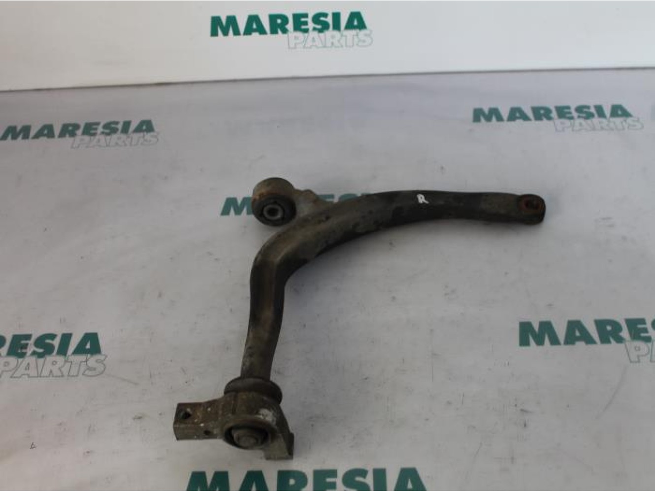 Citroen - C5 - Front lower wishbone, right