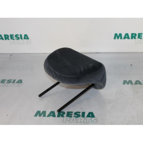 Citroen - C5 - Headrest