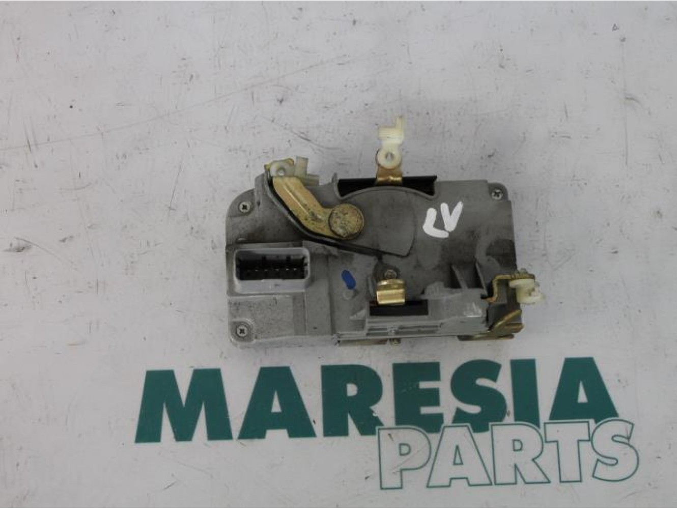 Citroen - C5 - Door lock mechanism 4-door, front left