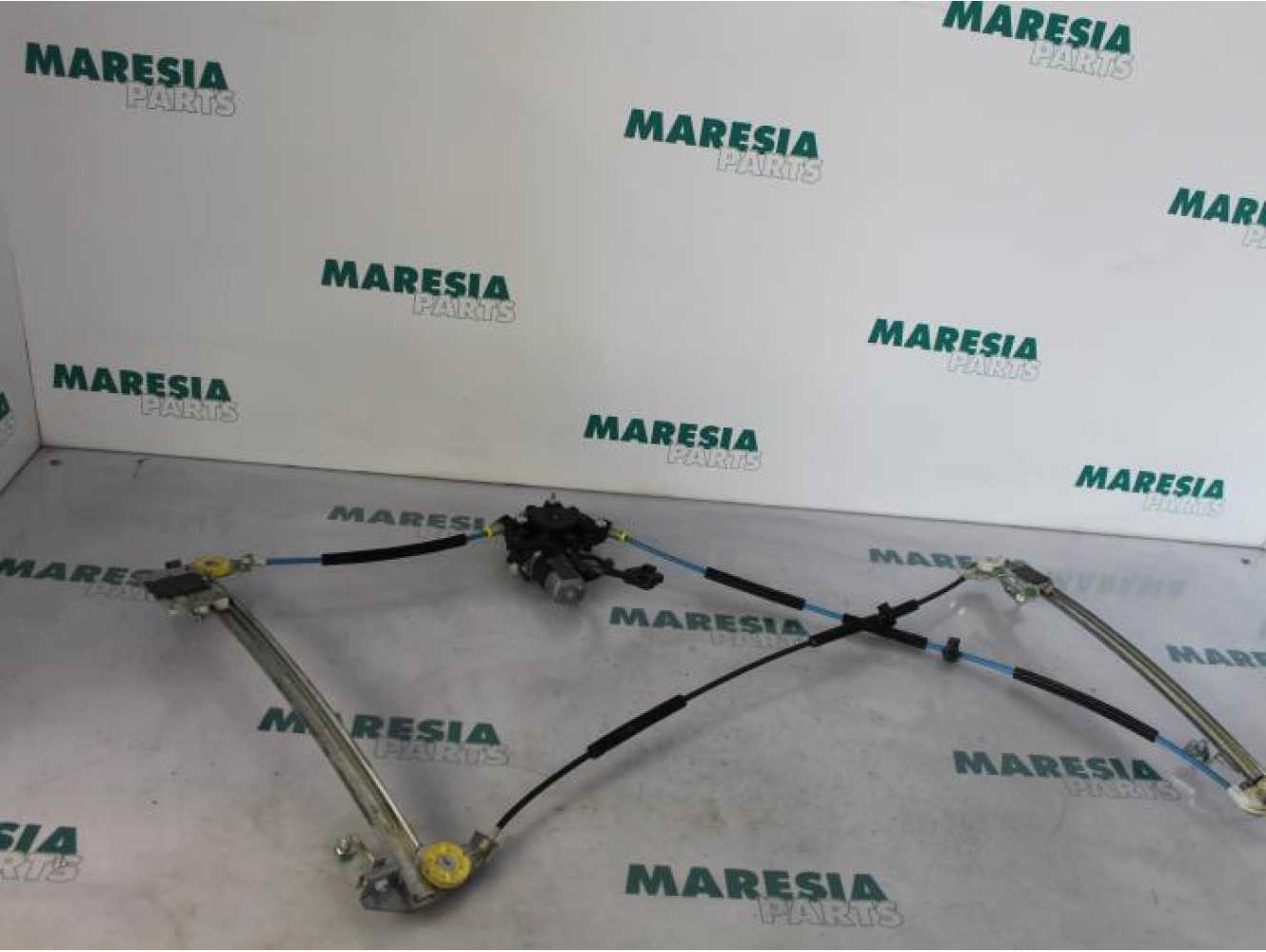 Alfa Romeo - GT - Window mechanism 2-door, front right