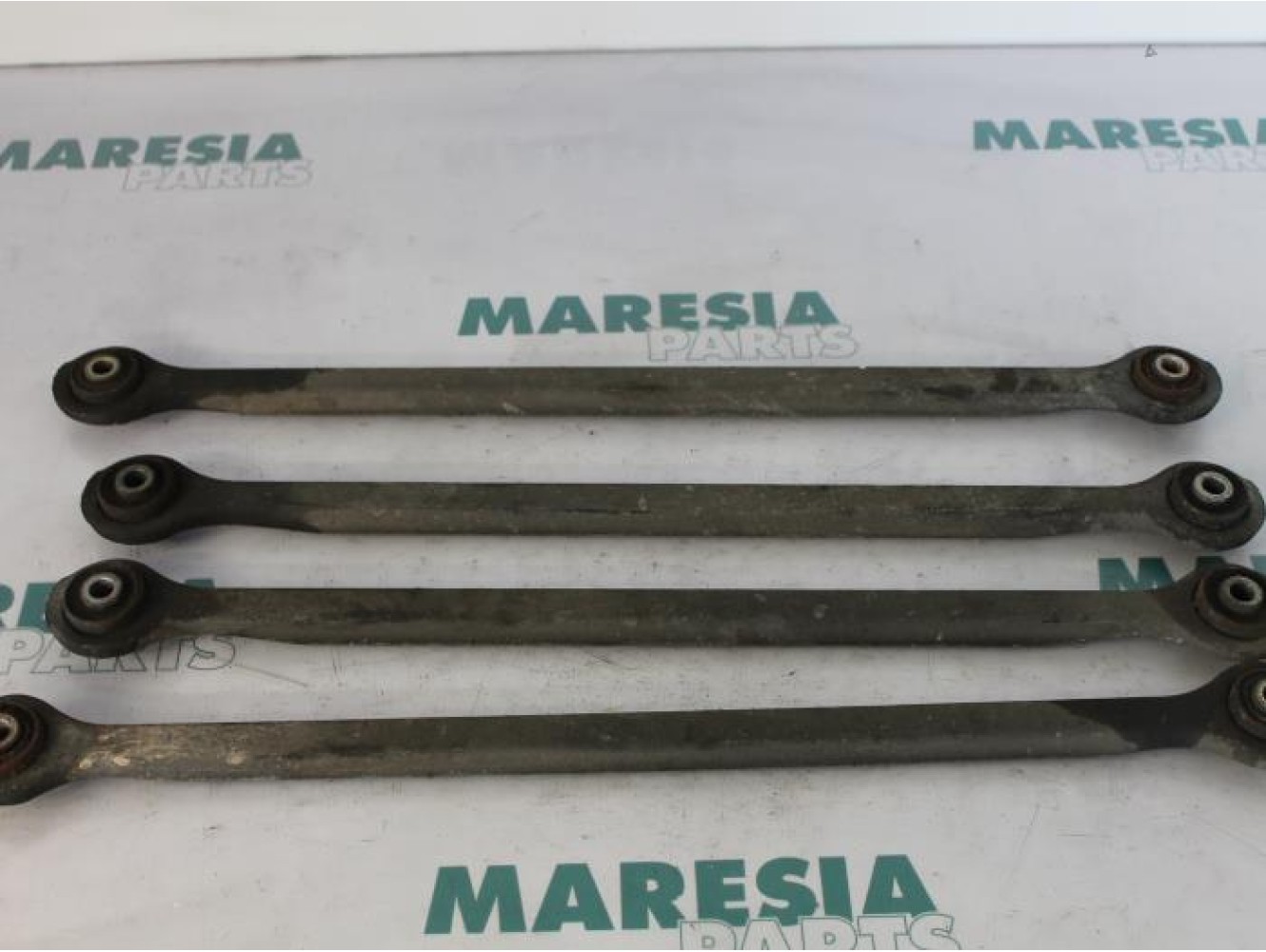 Alfa Romeo - GT - Anti-roll bar guide