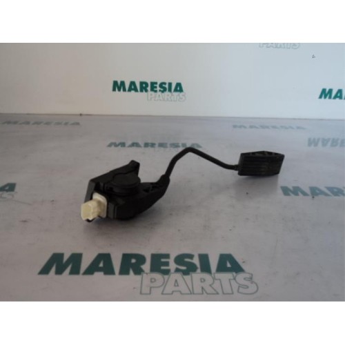 Peugeot - 407 - Throttle pedal position sensor