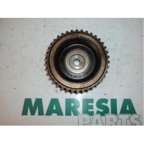 Renault - Laguna - Camshaft sprocket