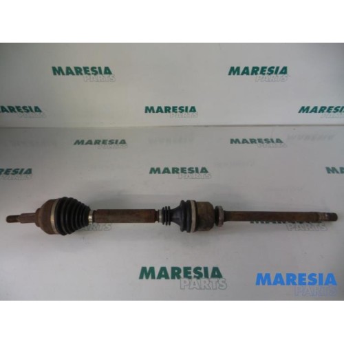 Renault - Laguna - Front drive shaft, right