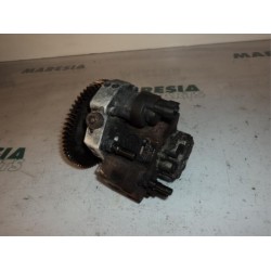 Renault - Laguna - Brandstofpomp Mechanisch