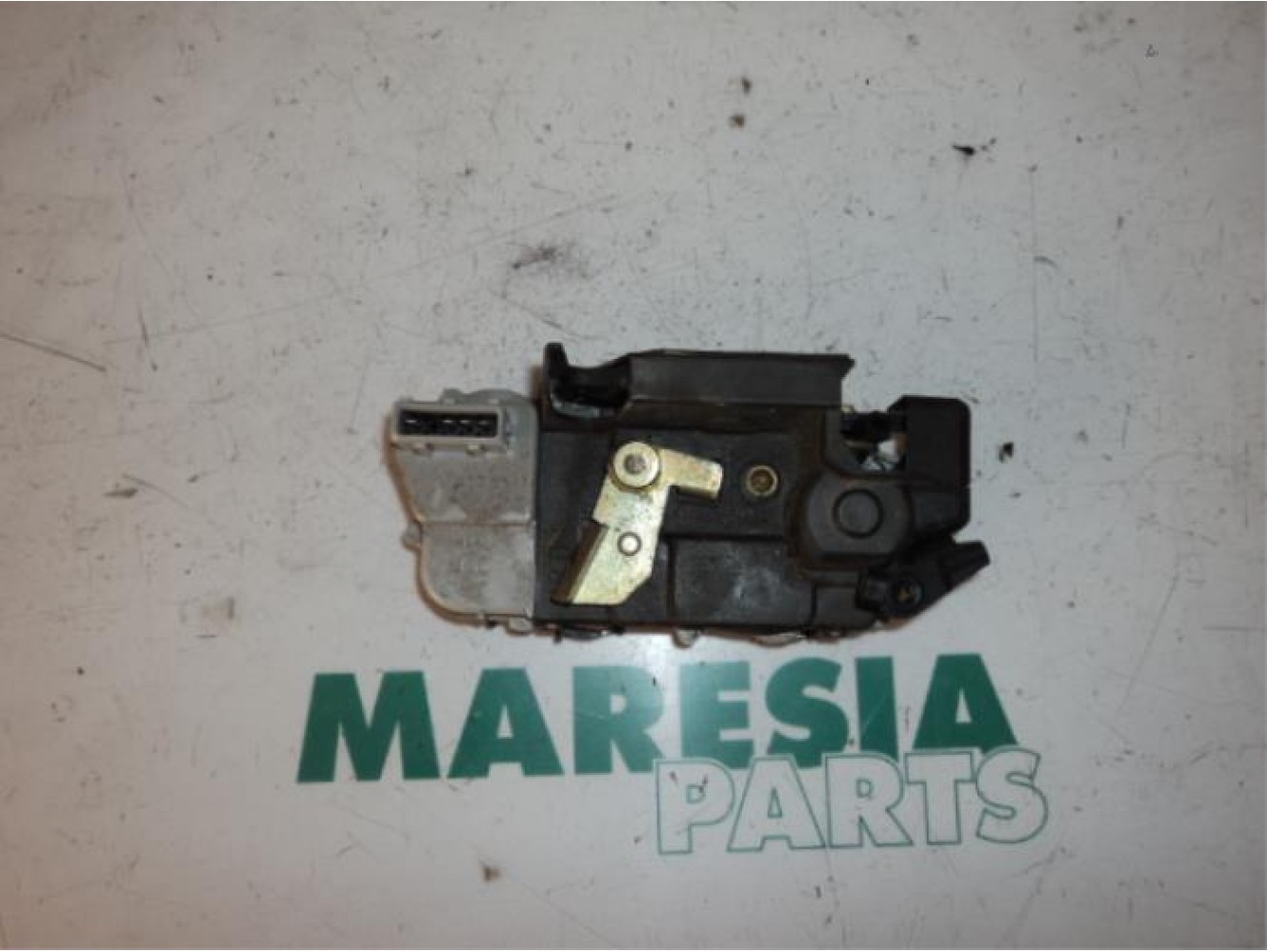 Citroen - Xsara - Rear door mechanism 4-door, right