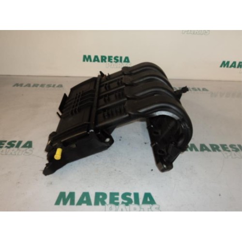 Renault - Clio - Intake manifold