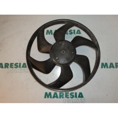 Renault - Trafic - Fan motor