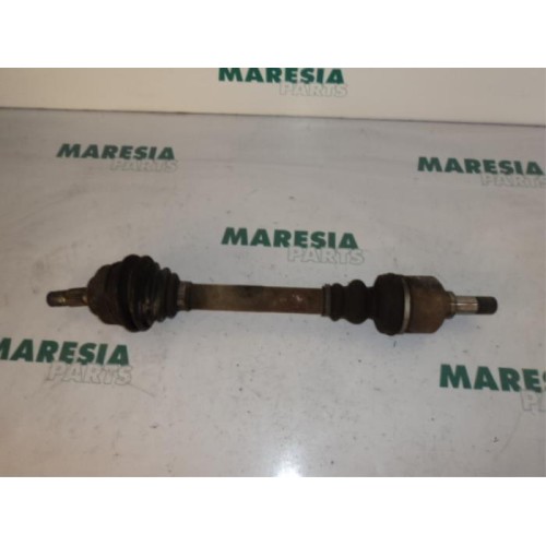 Peugeot - 307 - Aandrijfas links-voor