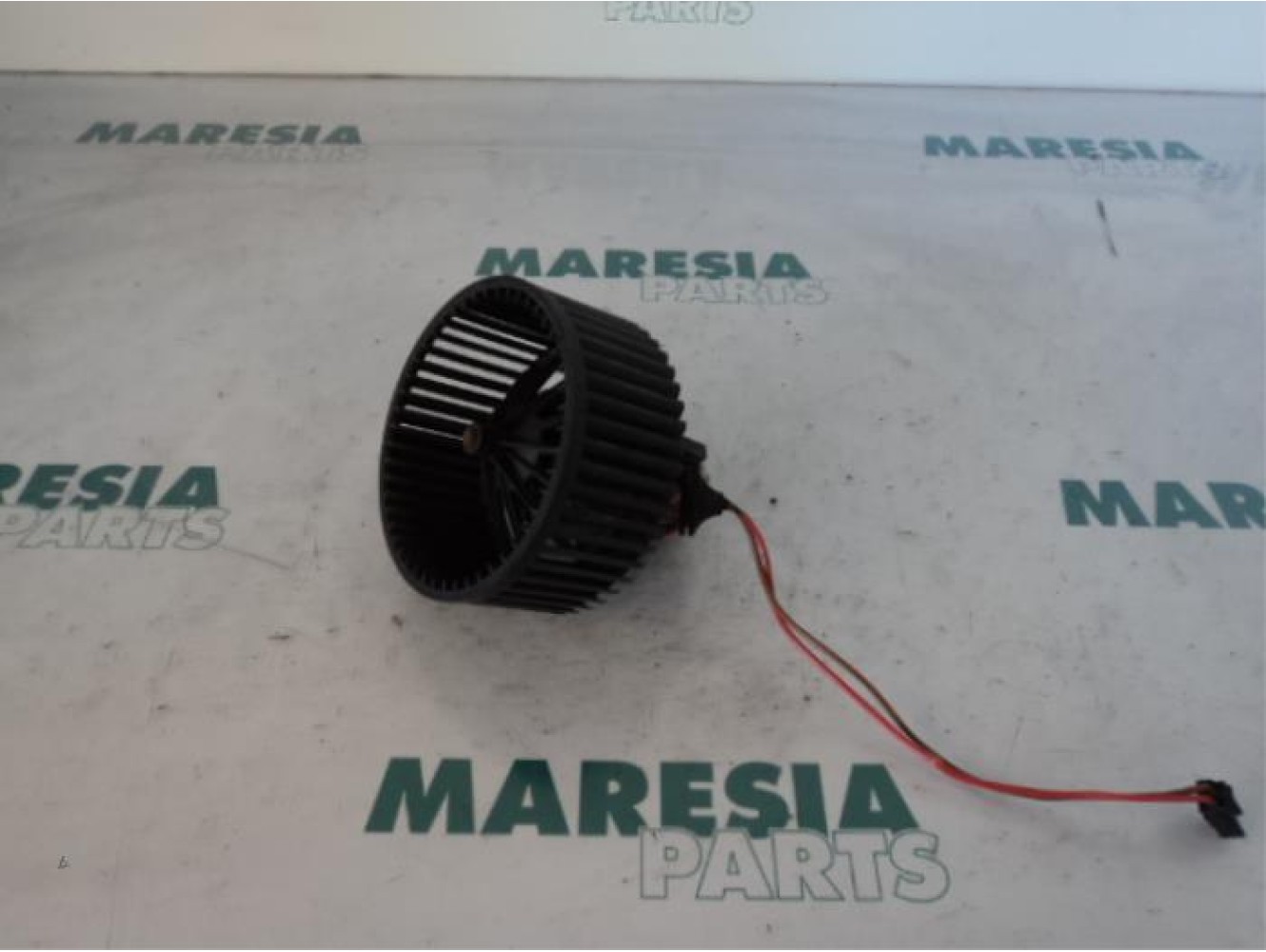 Renault - Twingo - Heating and ventilation fan motor